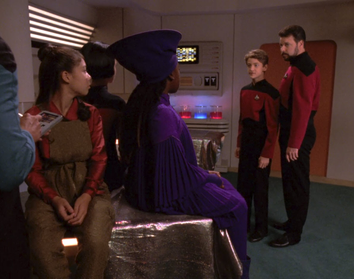 Tng Rascals Retro TV Review: Star Trek TNG SSN 6 Episode Seven: Rascals – Late to ...